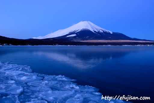 氷点下20度の朝｜富士山写真｜紅富士