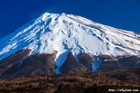 西臼塚の富士山｜青空が美しい