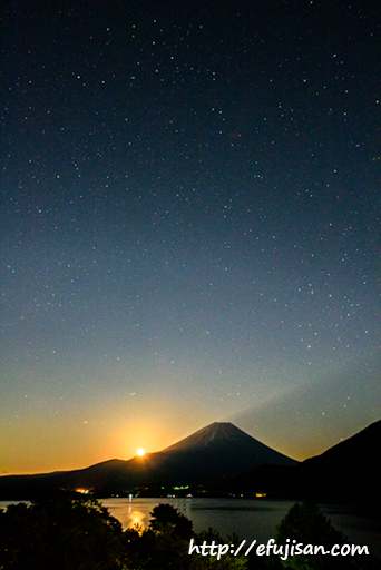 パール昇る｜富士山｜月