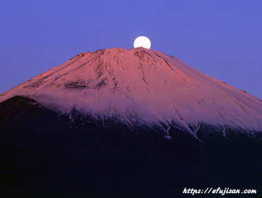 静岡県御殿場市から見たパール富士
